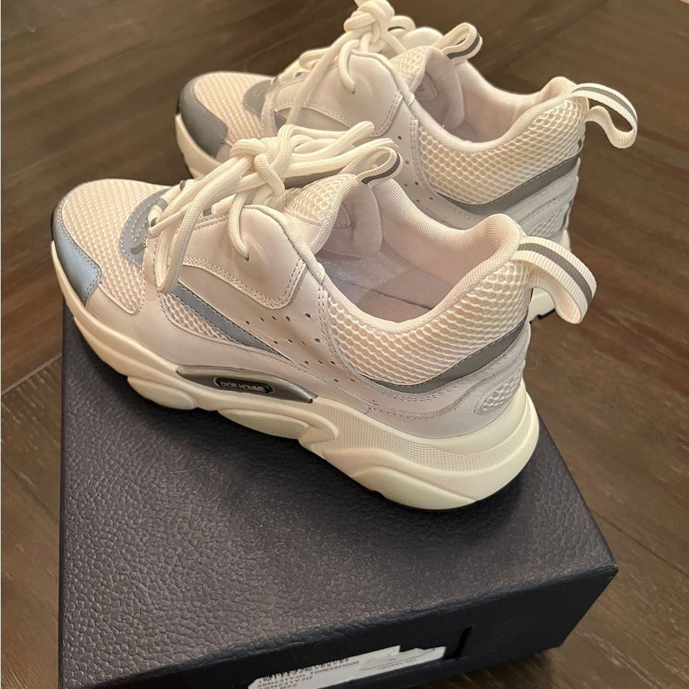SOLD Dior B22 Sneakers - Picture 8 of 9